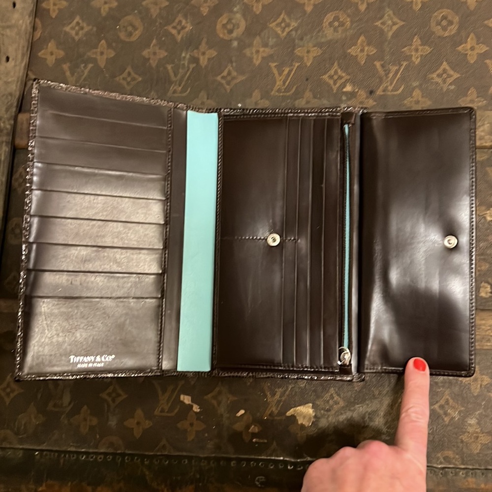 - SOLD - TIFFANY & CO Lizard Travel Wallet - Picture 3 of 16